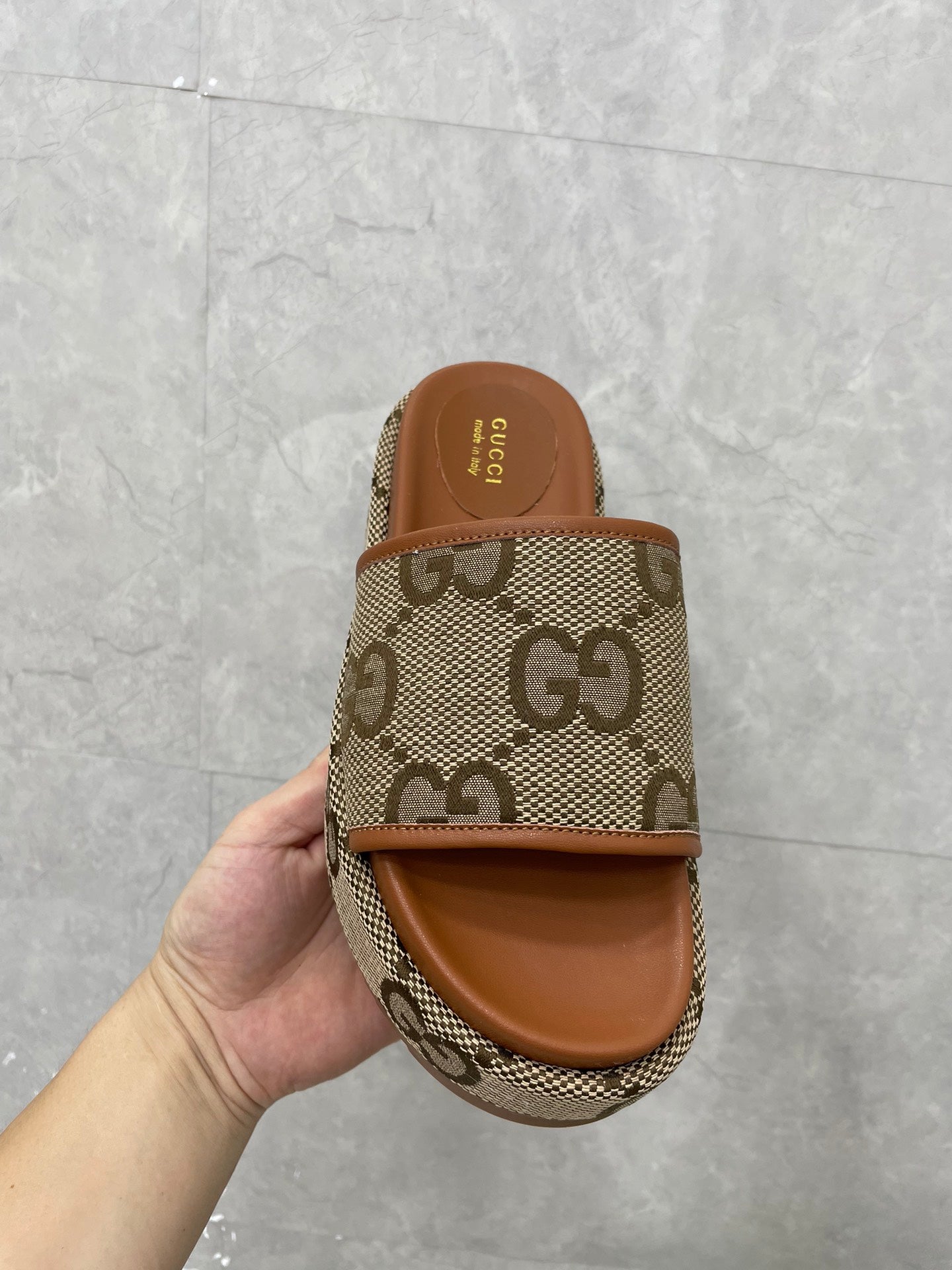 G-Slippers