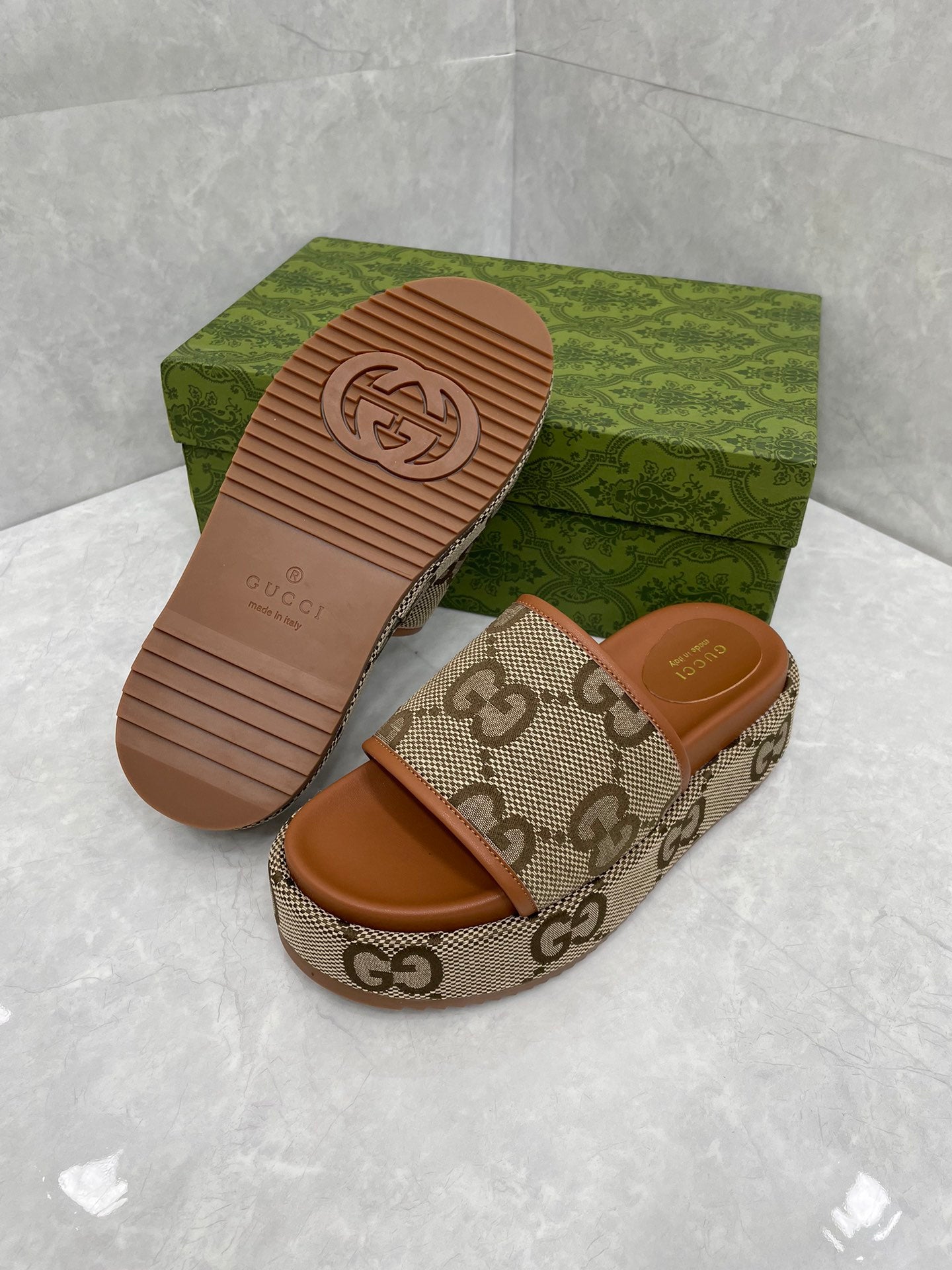 G-Slippers