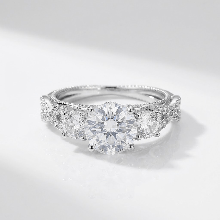 SILVER ROUND ZIRCONIA VINTAGE RING