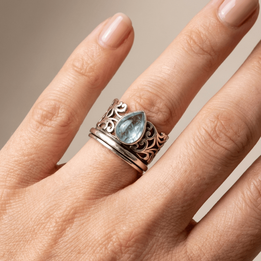 SILVER LABRADORITE VINTAGE RING