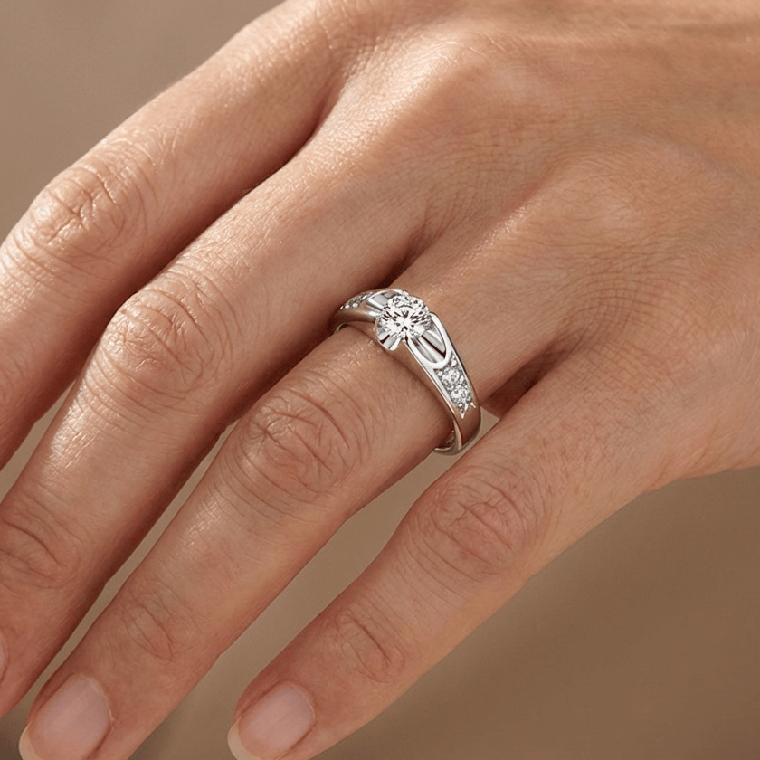 SILVER ZIRCONIA MODERN EMBRACE RING