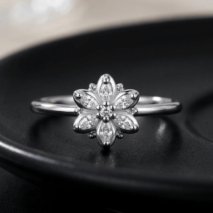 STAR FLOWER RING