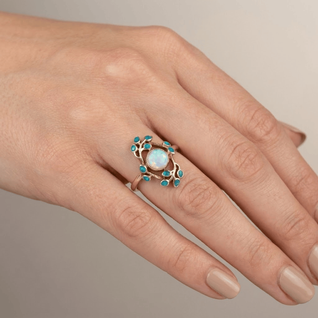 VINTAGE OPAL RING