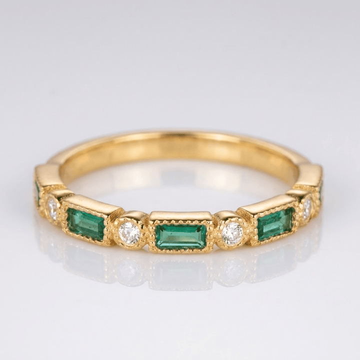 EMERALD STYLE ZIRCONIA BAND RING