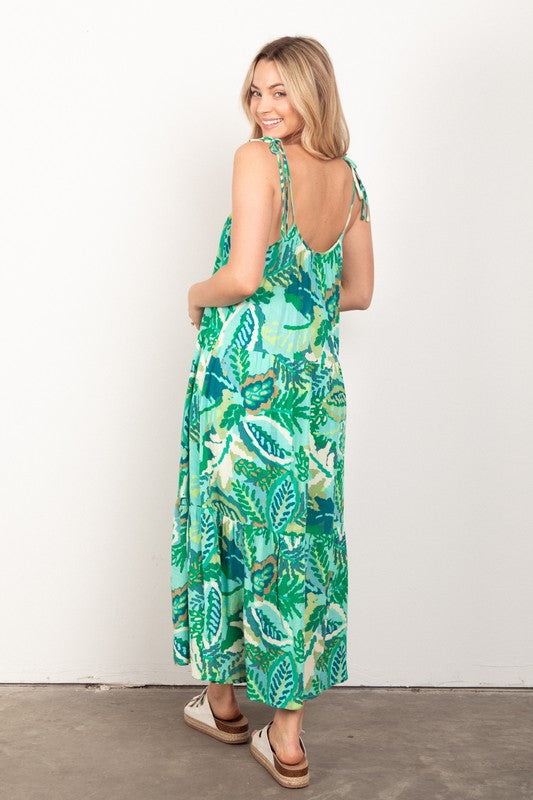 Plus Size Sleeveless Tropical Printed Midi Dress