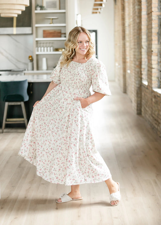 Kayleen Smocked Bodice Maxi Dress | Nursing Friendly