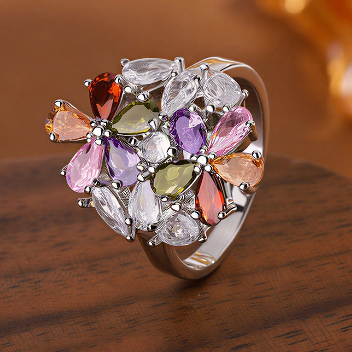 COLORFUL PETALS RING
