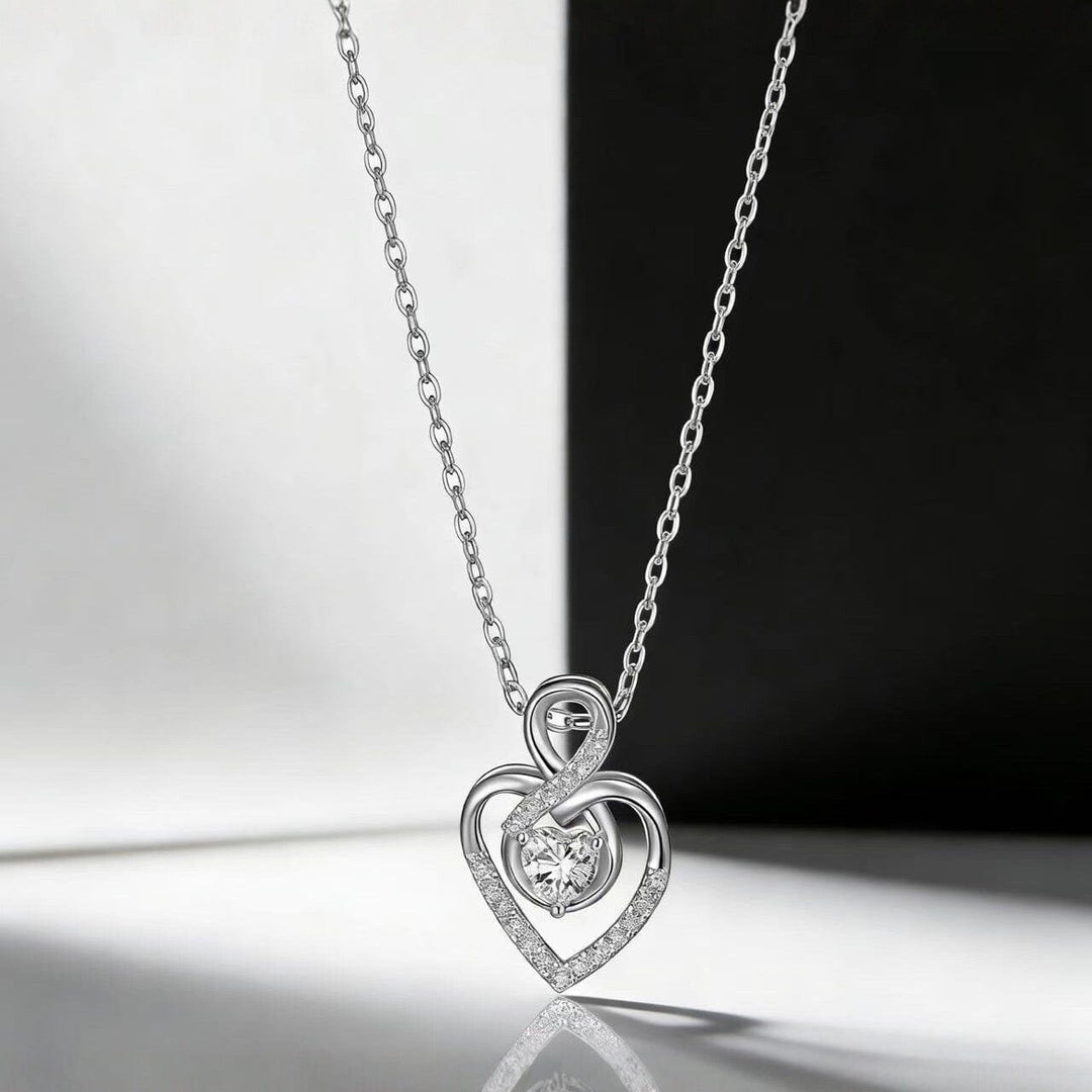 DANCING HEART ZIRCONIA NECKLACE
