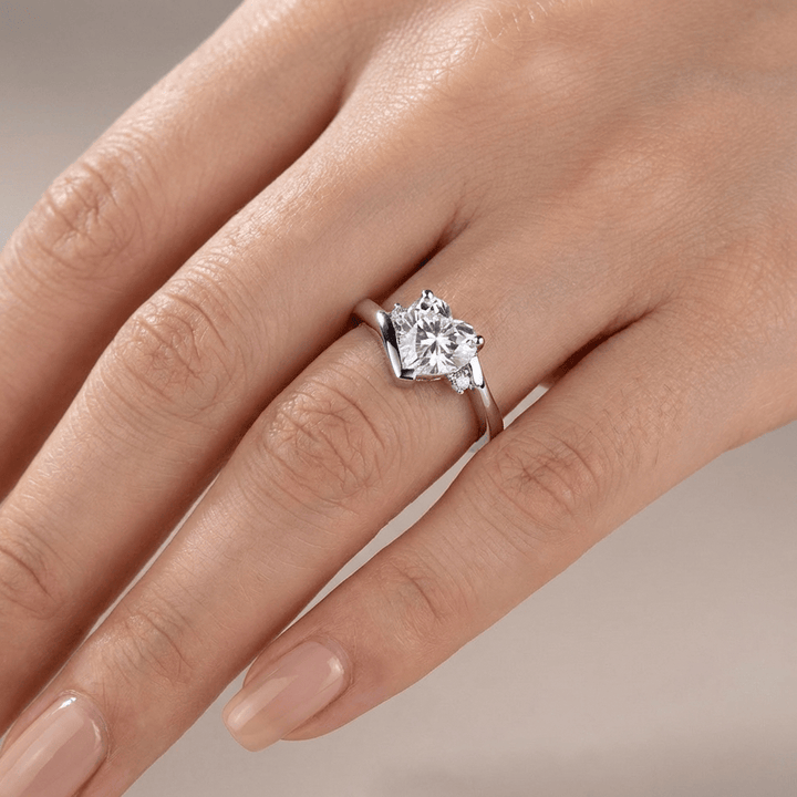 HEART ZIRCONIA SILVER BYPASS RING