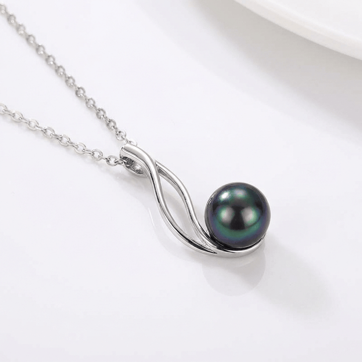 BLACK PEARL PENDANT NECKLACE