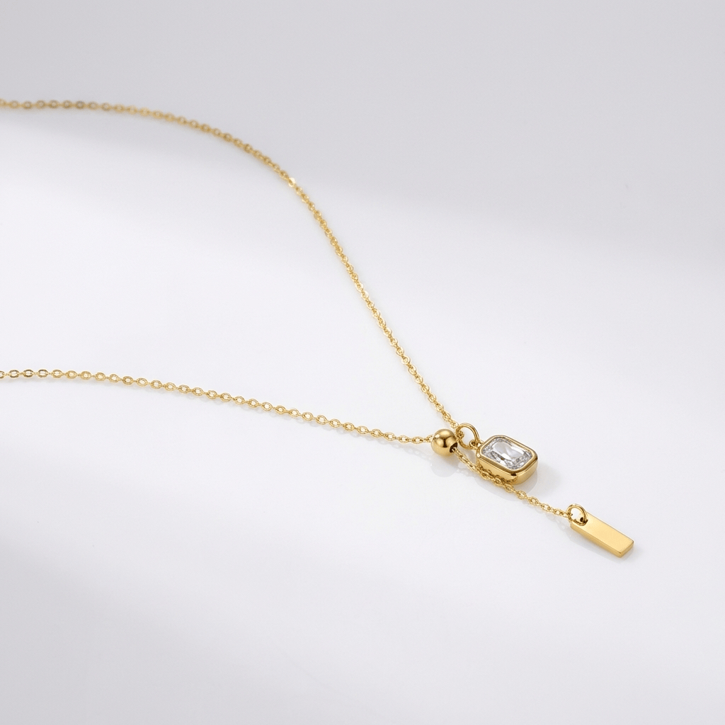 VINTAGE EMERALD LARIAT NECKLACE