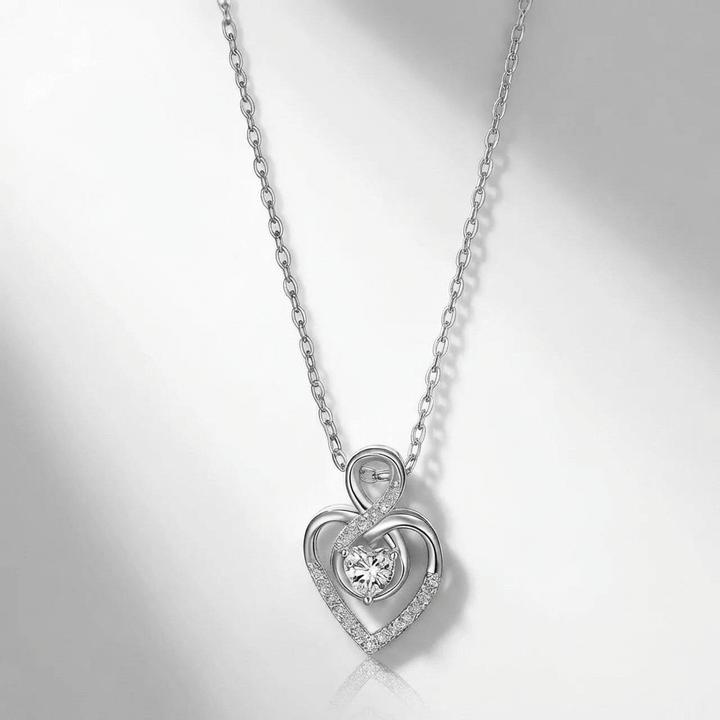 DANCING HEART ZIRCONIA NECKLACE