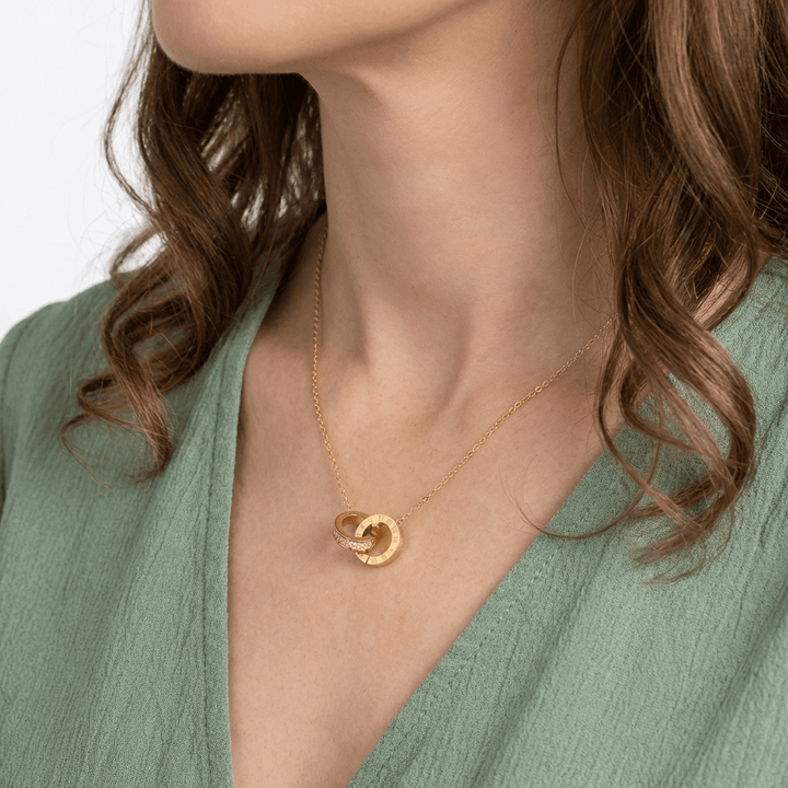 SPIRAL PENDANT NECKLACE